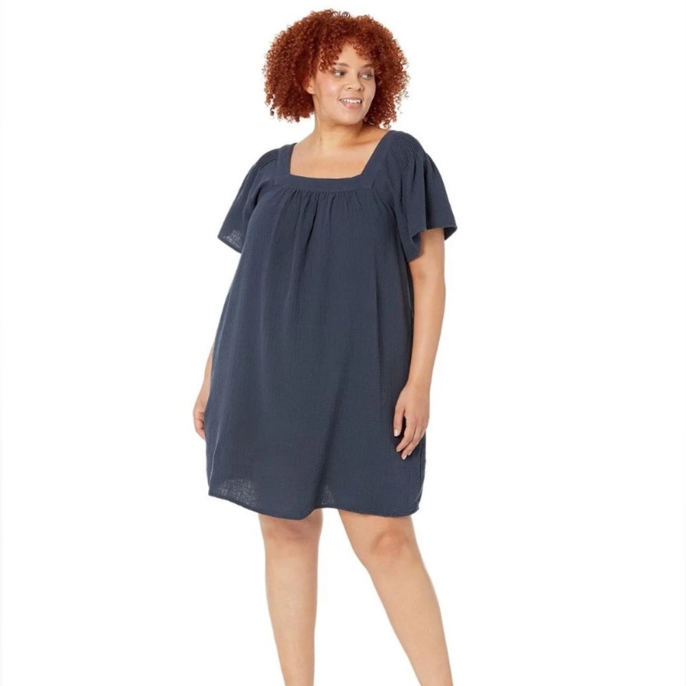 Madewell • Plus Lightspun Butterfly Square Neck Mini Dress in Navy Blue - 1X